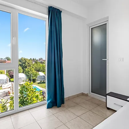 Bella 2m 3* Costinesti