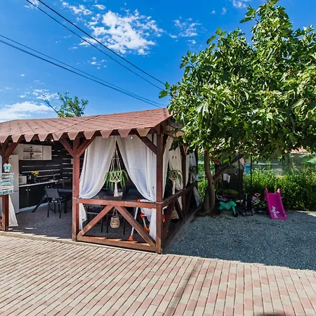 Guest house Bella 2m 3*