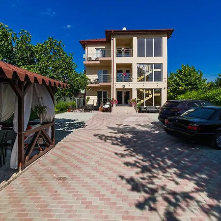 Guest house Bella 2m Costinesti