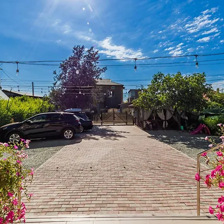 Bella 2m Guest house