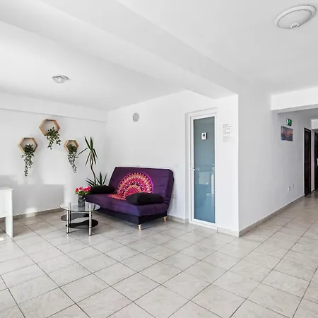 Bella 2m קוסטינסטי