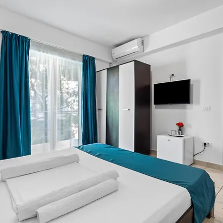 Bella 2m בית הארחה 3*