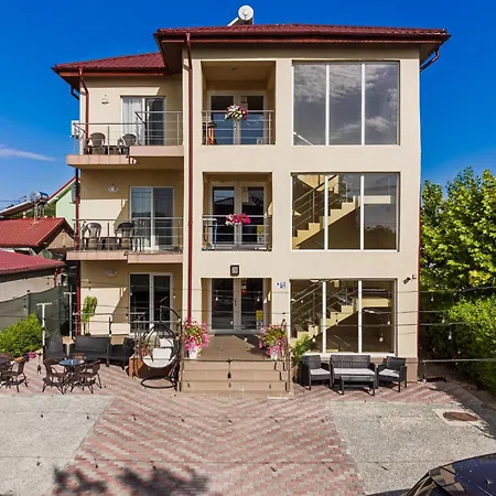 Bella 2m 3* קוסטינסטי